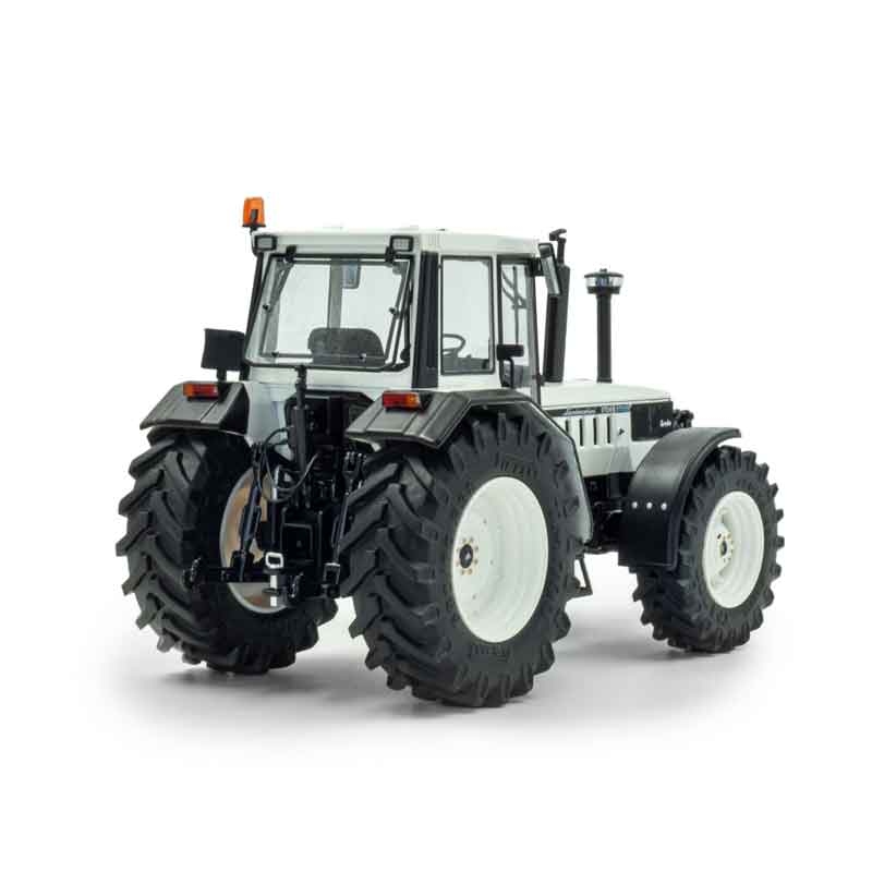 Lamborghini 1706 2e versie tractor 1:32